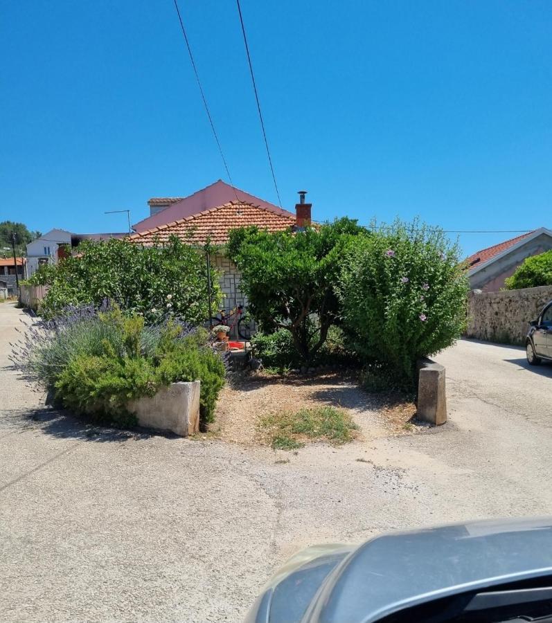 Mili Apartament Vela Luka Exterior foto